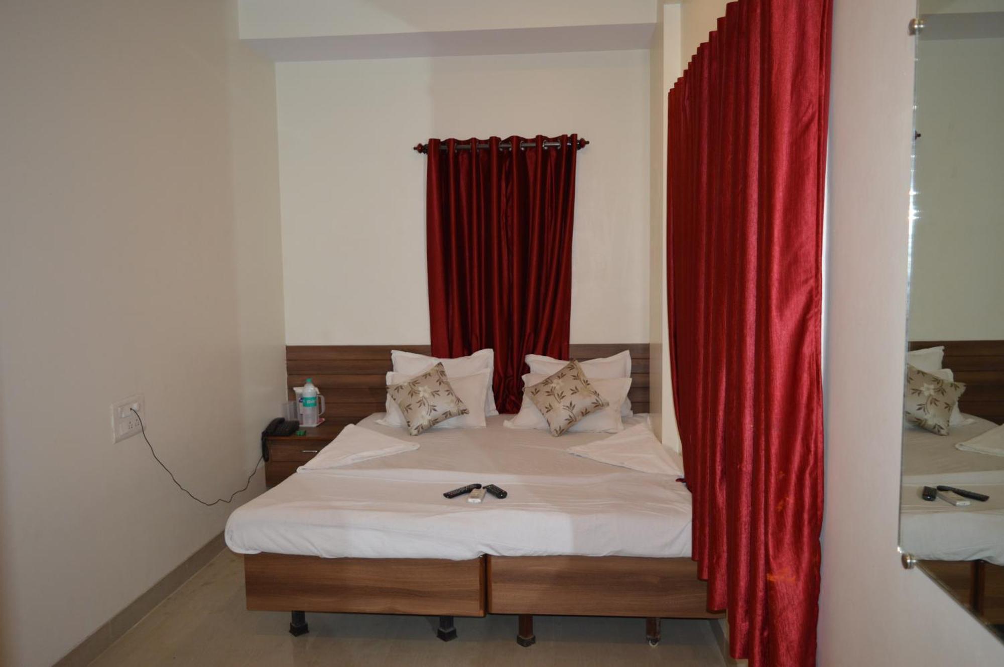 Hotel Visau,เชอร์ดี ภายนอก รูปภาพ